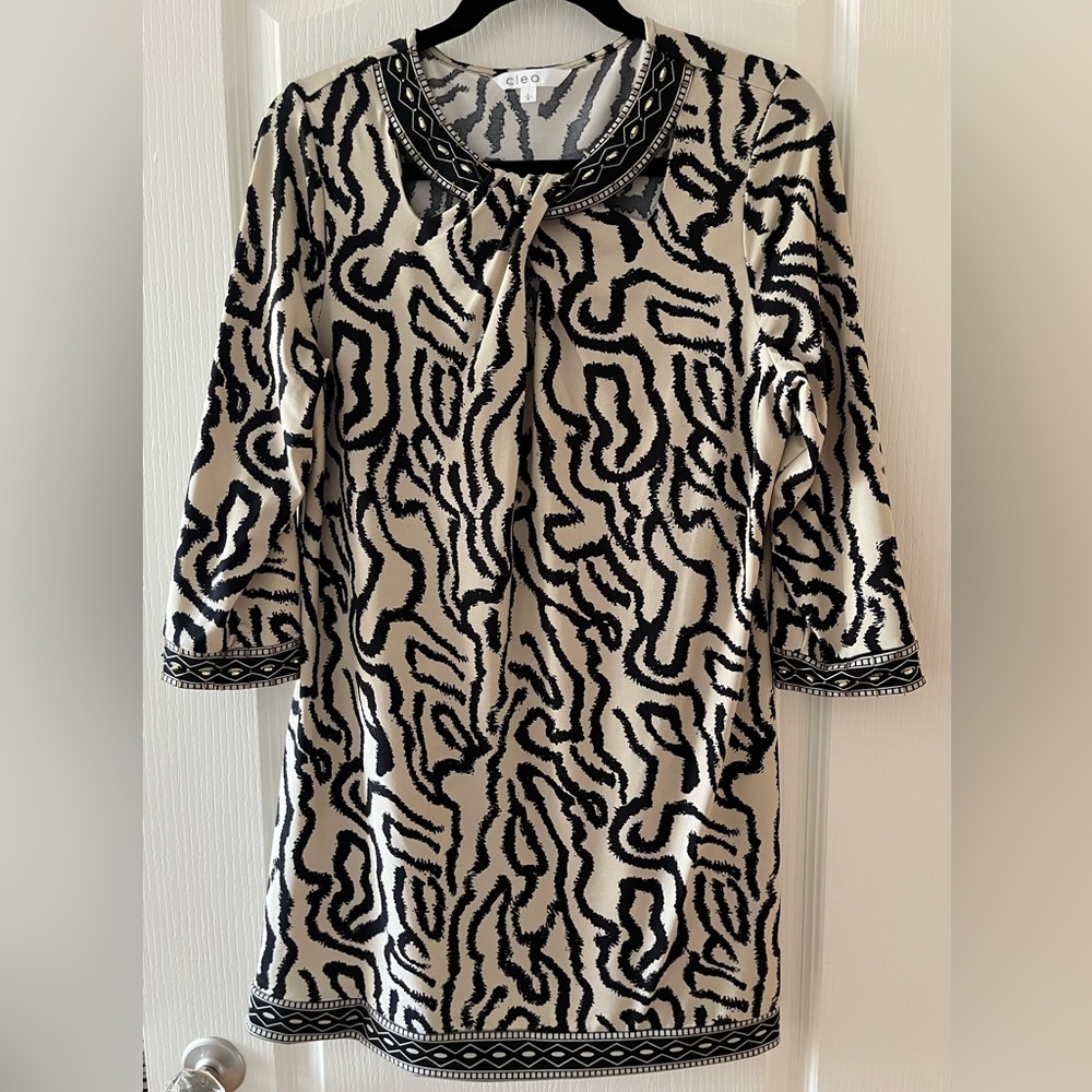 💛CLEO Black and Taupe Tunic